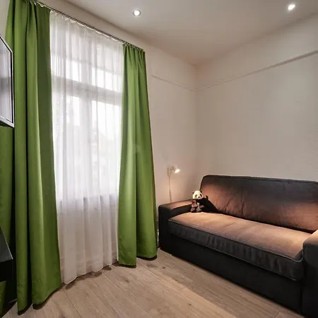 Max Aviation & Berne