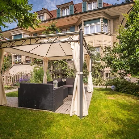 Max Aviation & 3* Bern