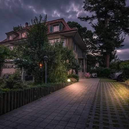 Värdshus Max Aviation & 3*