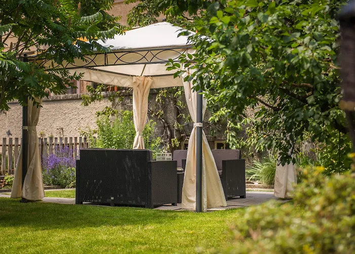 Max Aviation & 3* Bern