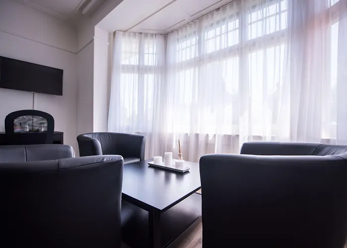 Max Aviation & Inn Bern