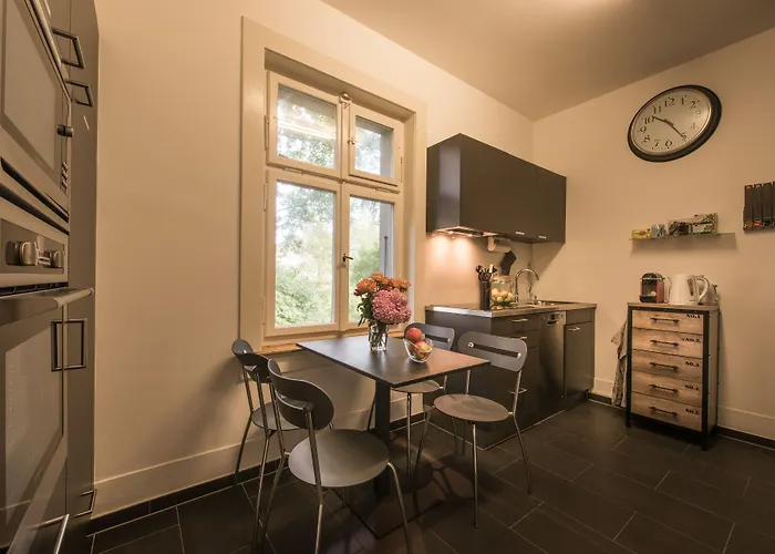 Inn Max Aviation & 3*